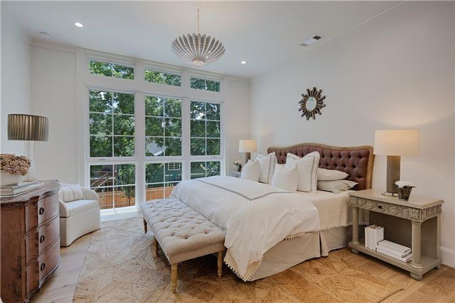 Furnished interior view inside a new home in , Atlanta (Image 61).