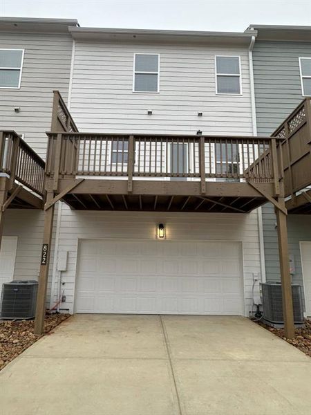 Exterior details and patio area of a home in Magnolia Grove, Mableton (Image 3).