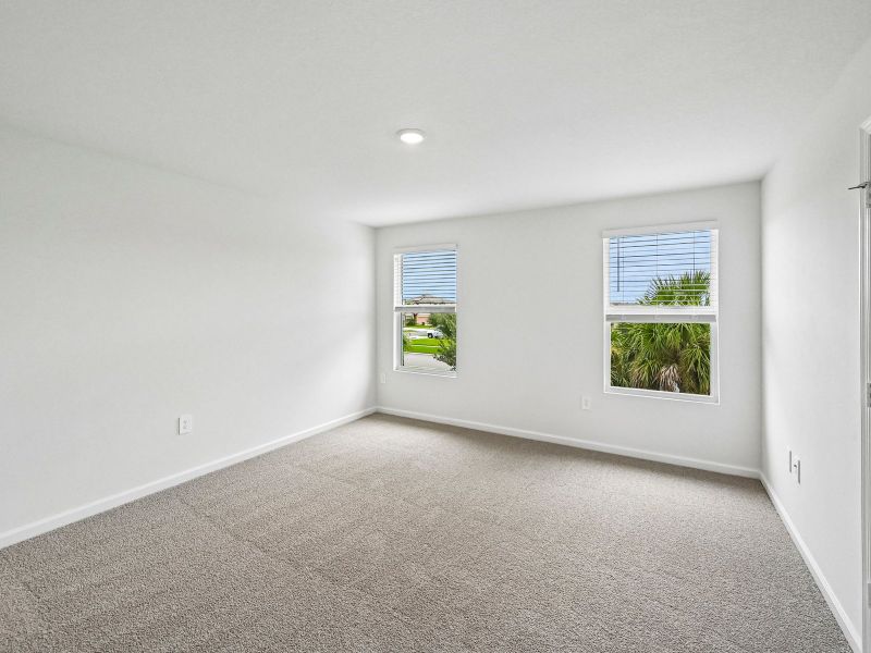 Spacious, unfurnished interior of a new home in Meritage Homes at Central Park, Port St. Lucie (Image 14).