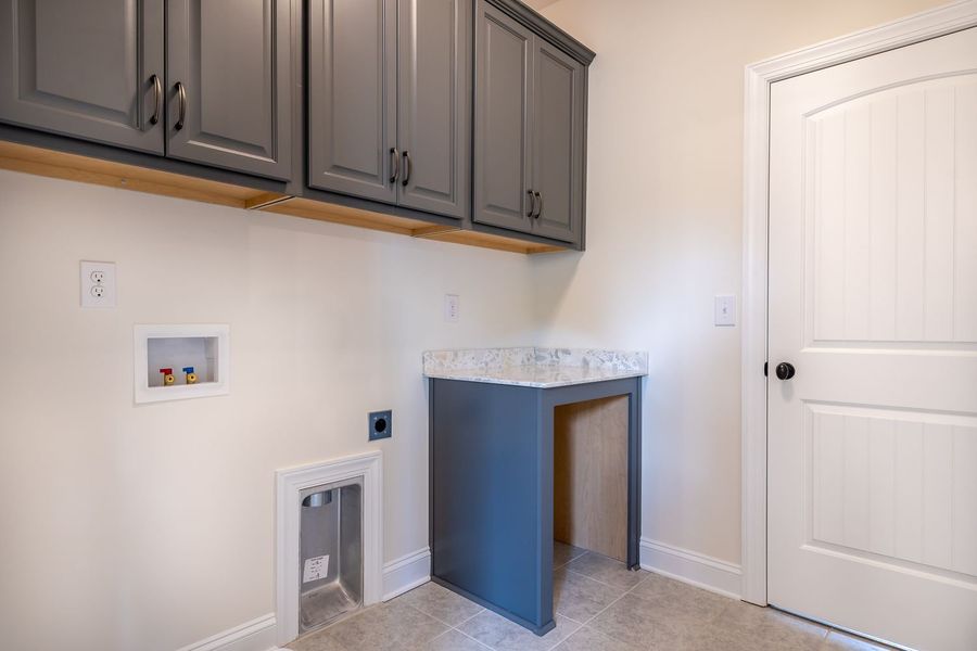 Representative furnished interior of a home built from the Harvard by Greybrook Homes in Harbor Watch, Statesville (Image 13).