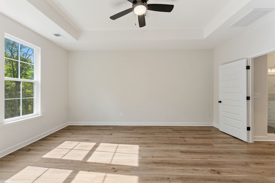 Spacious, unfurnished interior of a new home in Timberland Grove, Anderson (Image 28).