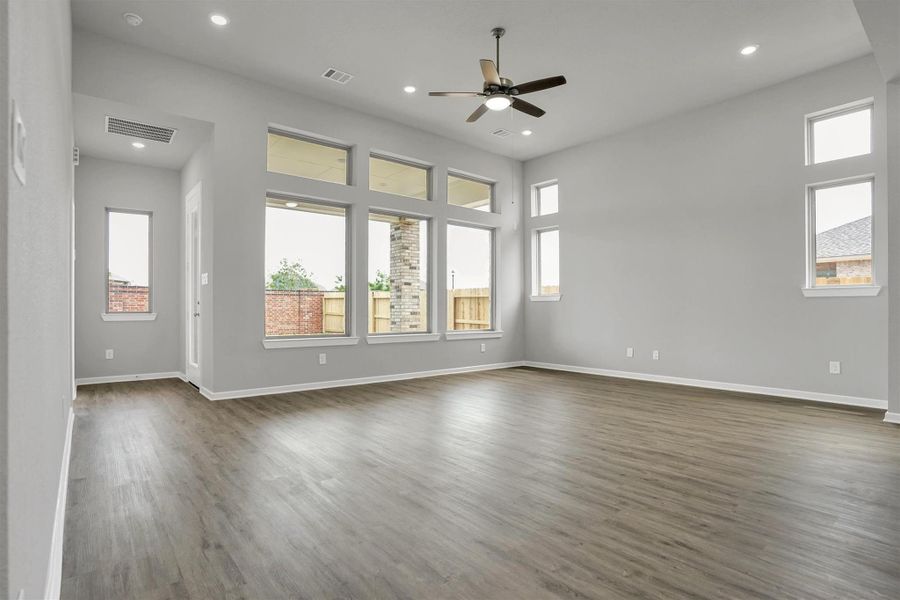 Image 3 of a home in Sunterra 50s. Image 3 of a home in Sunterra 50s.