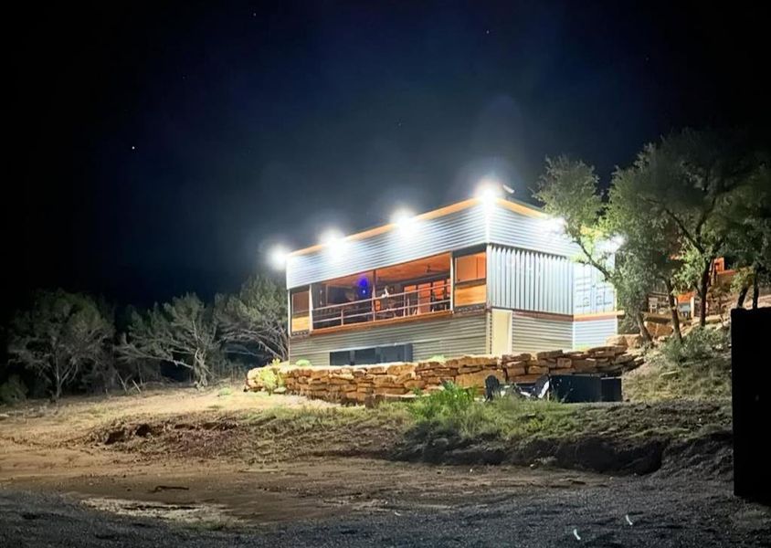 Image 36 of a home in .