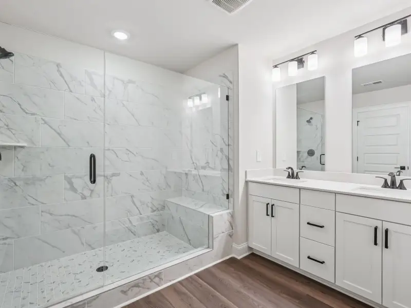 The Ashland floorplan with the Timeless Contrast Linen interior package. The Ashland floorplan with the Timeless Contrast Linen interior package.