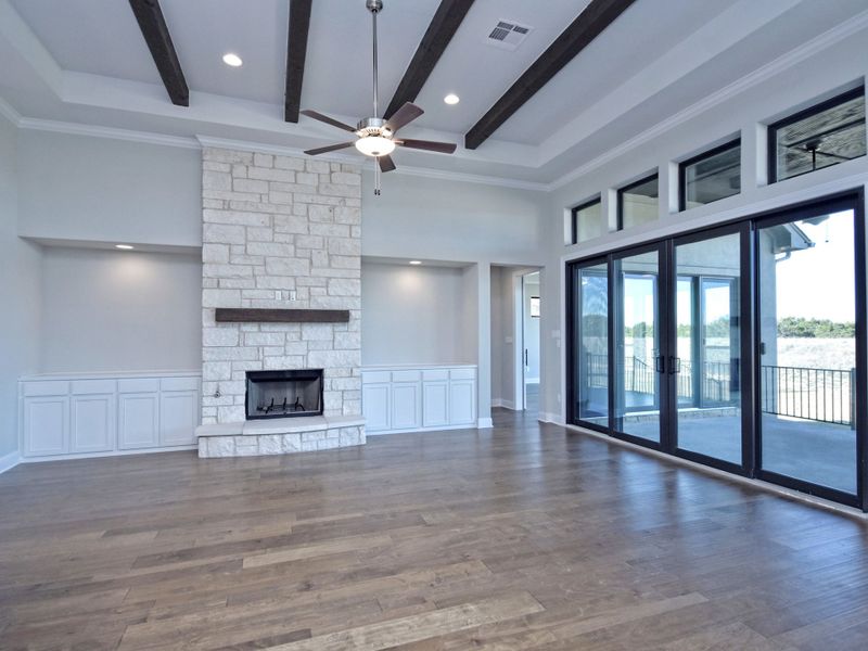 Representative unfurnished interior of a home built from the San Simeon I by Giddens Homes in Clearwater Ranch, Liberty Hill (Image 469).