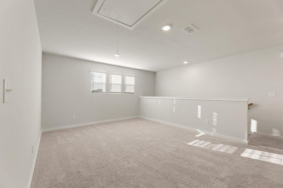 Spacious, unfurnished interior of a new home in Oak Grove Glen, Snellville (Image 16).