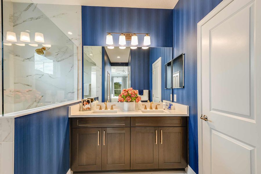 Furnished interior view inside a new home in Windward, Lakewood Ranch (Image 20).