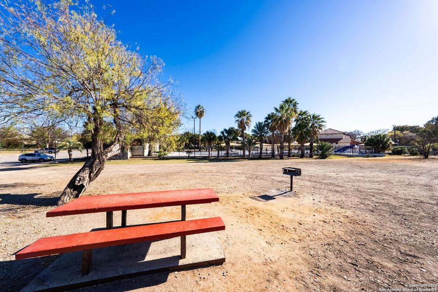 Community amenities in , San Antonio (Image 50).