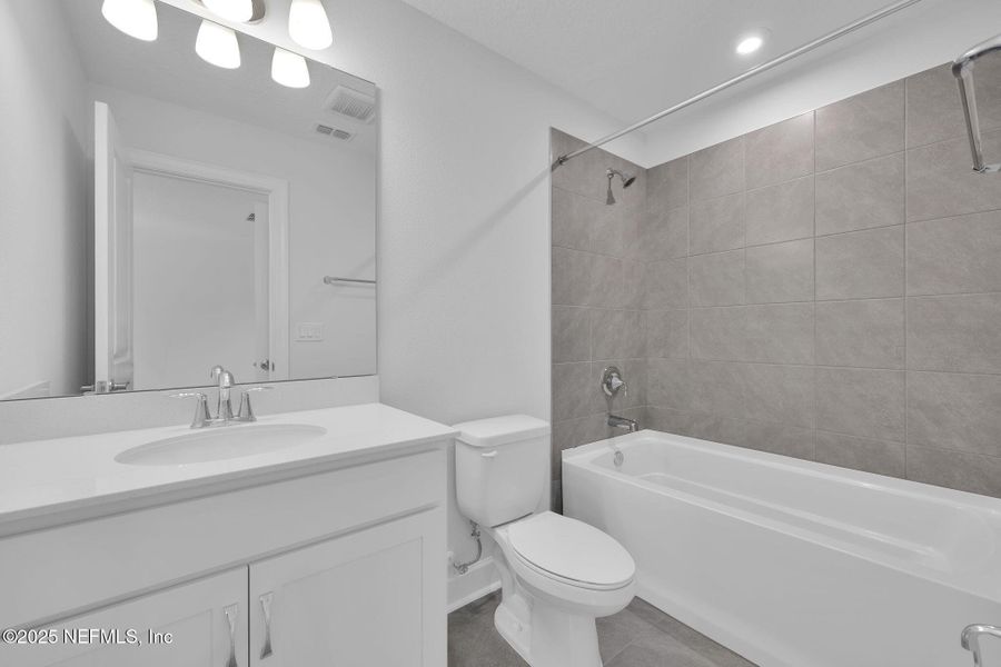 Furnished interior view inside a new home in Creighton Pointe, Fleming Island (Image 5).