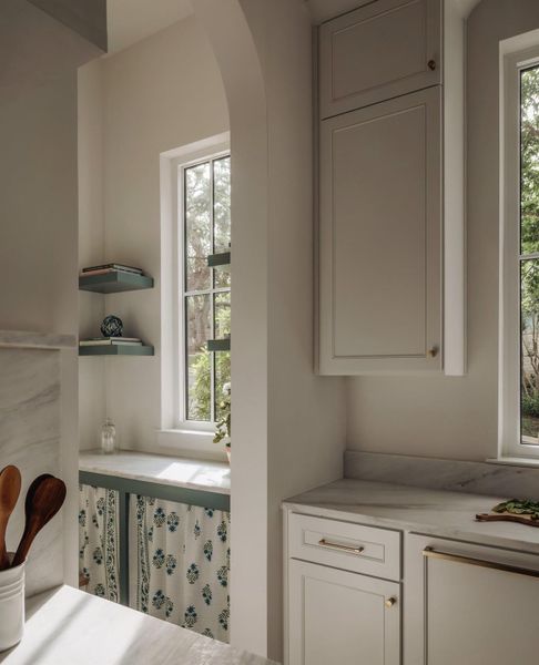 Mud room as you enter from the carport is adjacent to the kitchen.