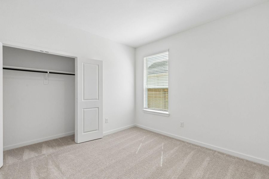 Spacious, unfurnished interior of a new home in Windcress, Cove (Image 23).