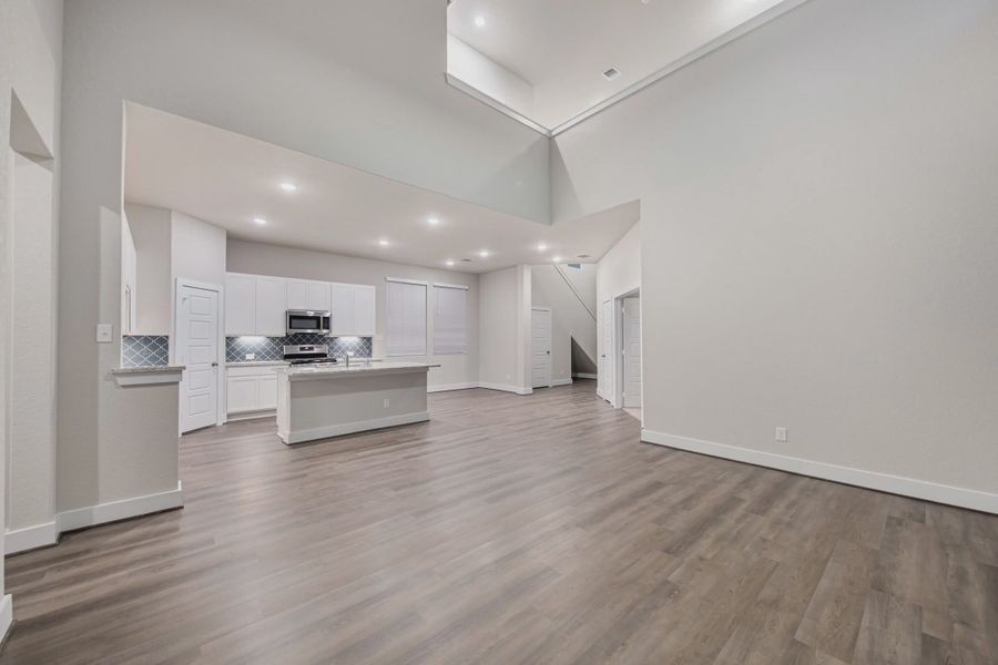 Representative unfurnished interior of a home built from the Sterling by Chesmar Homes in Stillwater Ranch, Buda (Image 16).