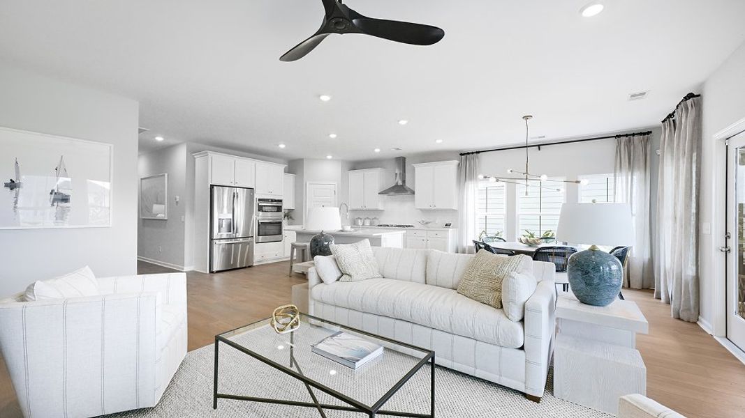 1716 Osprey Family 3of3 F1 Base2 9 19 25