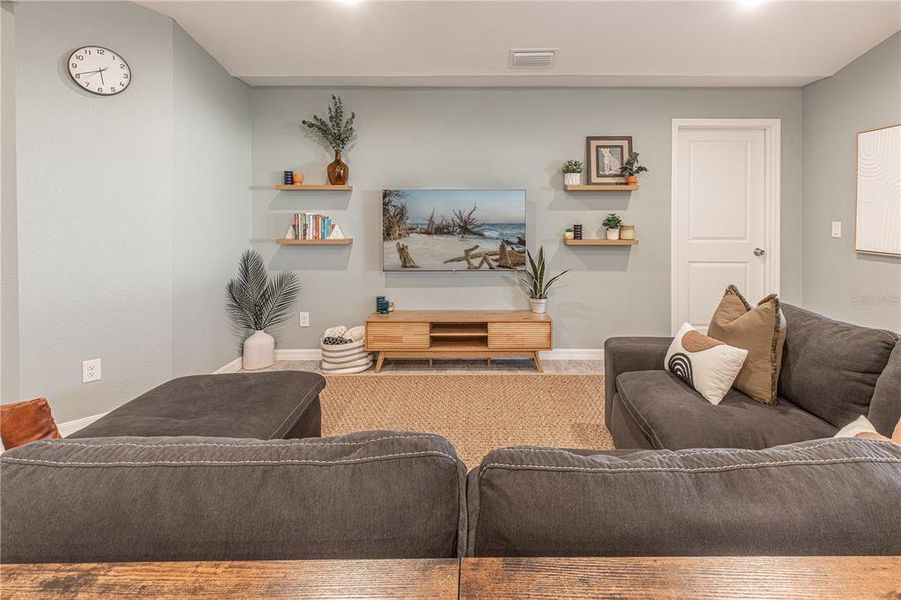 Furnished interior view inside a new home in , Port Charlotte (Image 17).