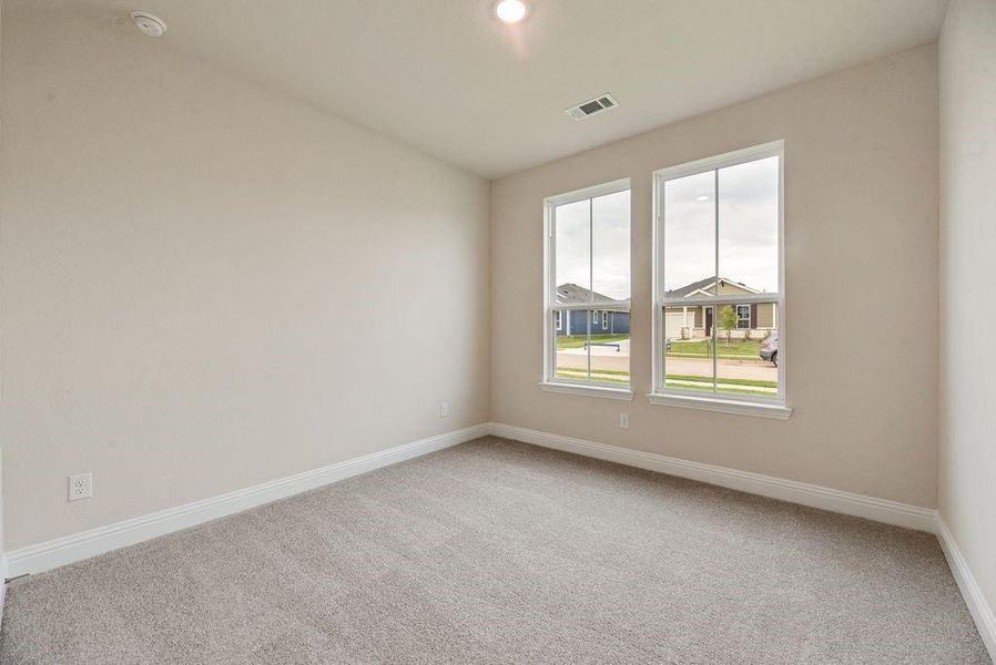 Spacious, unfurnished interior of a new home in Creekside of Crowley, Crowley (Image 24).