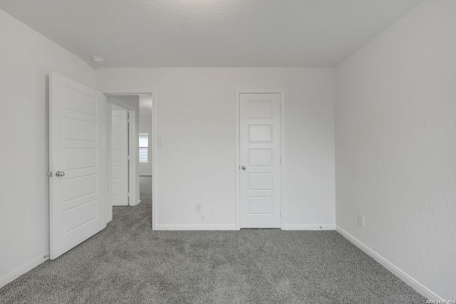 Spacious, unfurnished interior of a new home in Park Place, New Braunfels (Image 40).