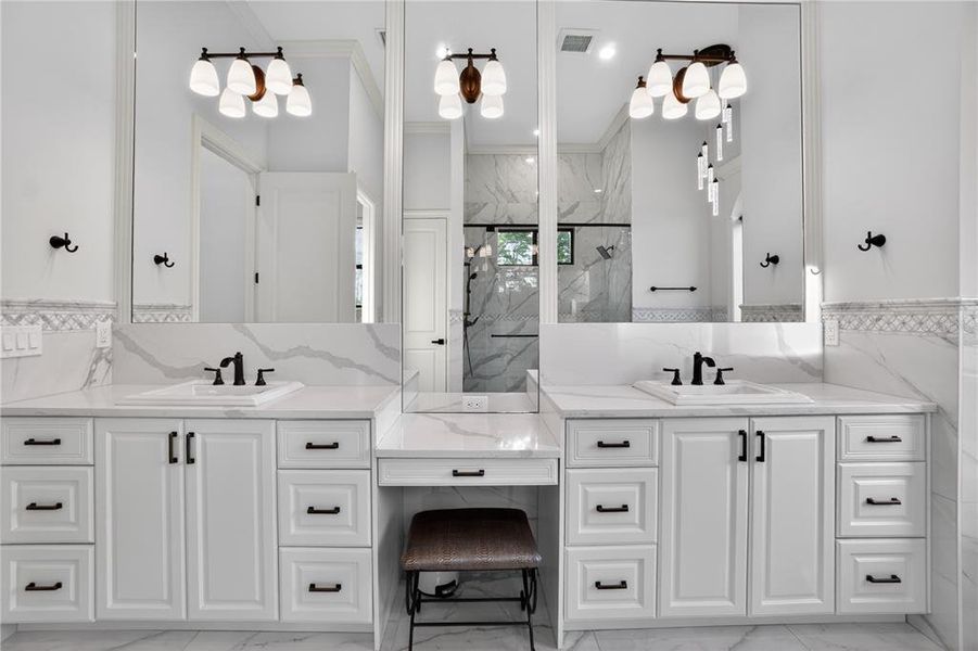 Furnished interior view inside a new home in , Port Charlotte (Image 61).