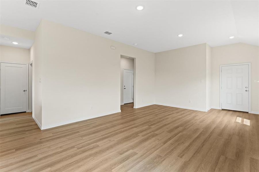 Spacious, unfurnished interior of a new home in , Waco (Image 17).