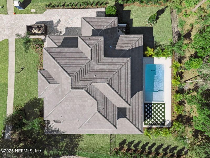 Image 93 of a home in .