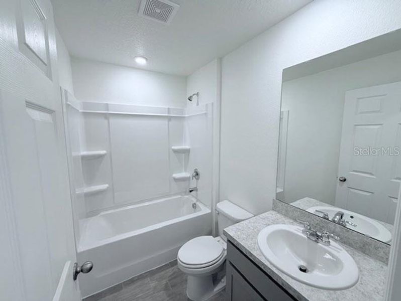 Furnished interior view inside a new home in Palm Coast, Palm Coast (Image 7).