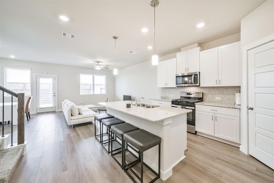 Lovely EVP flooring is hard wearing and attractive. Lovely EVP flooring is hard wearing and attractive.