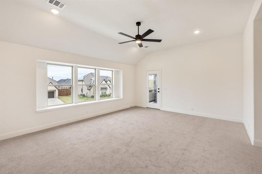 Spacious, unfurnished interior of a new home in Windsong Ranch Classic 61, Prosper (Image 24). Spacious, unfurnished interior of a new home in Windsong Ranch Classic 61, Prosper (Image 24).