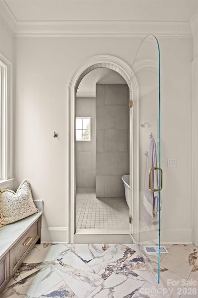 Image 46 of a home in .