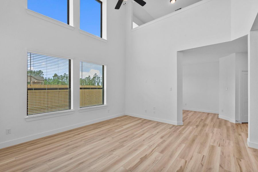 Spacious, unfurnished interior of a new home in Evergreen, Conroe (Image 20). Spacious, unfurnished interior of a new home in Evergreen, Conroe (Image 20).