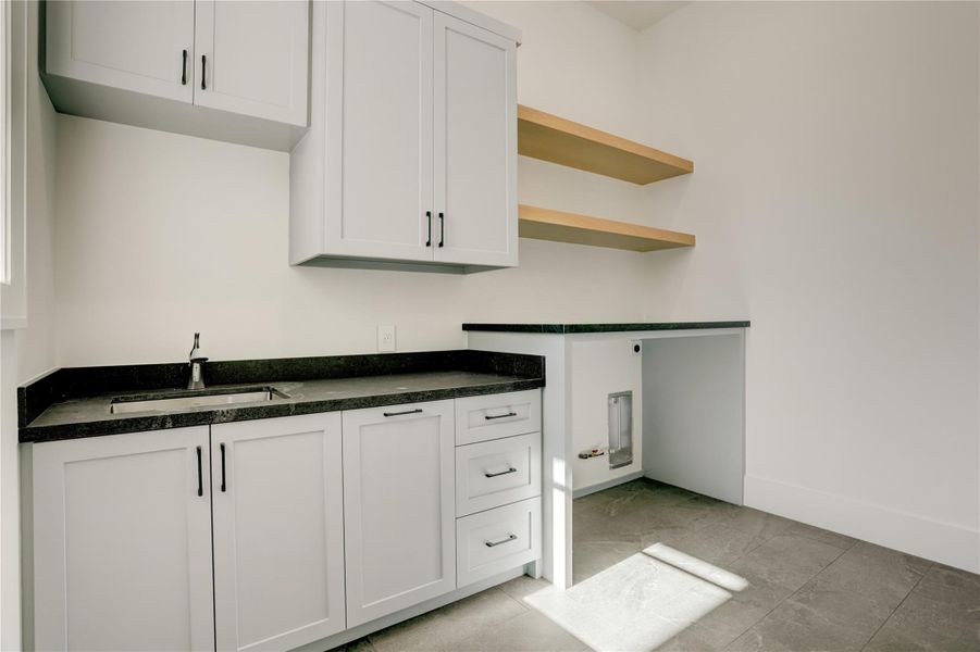 Furnished interior view inside a new home in , Houston (Image 15).