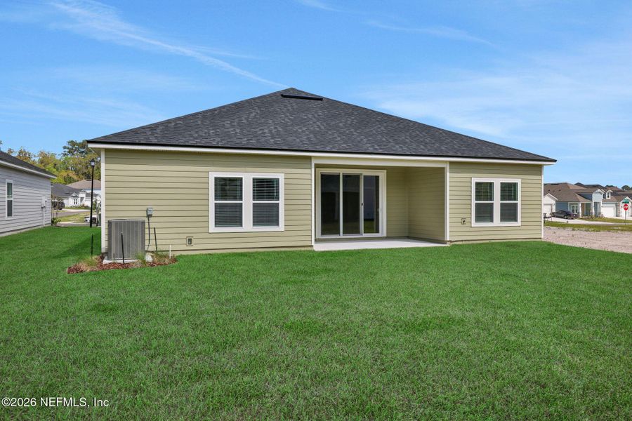 Exterior details and patio area of a home in Jennings Farm, Middleburg (Image 26).