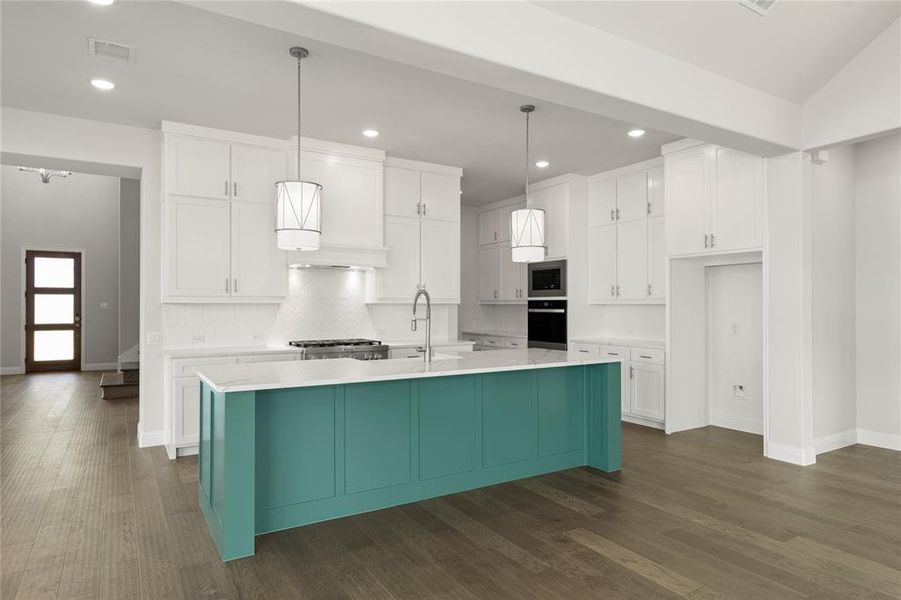 10. 1830 Hearthstone - Kitchen (2) 10. 1830 Hearthstone - Kitchen (2)