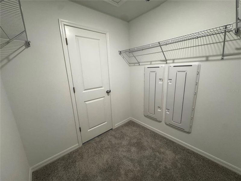 Spacious, unfurnished interior of a new home in , San Antonio (Image 16).