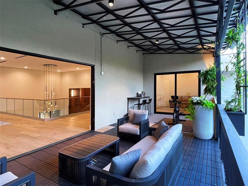 Community amenities in , Dallas (Image 21). Community amenities in , Dallas (Image 21).