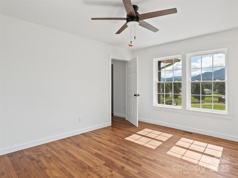 Spacious, unfurnished interior of a new home in , Waynesville (Image 14).