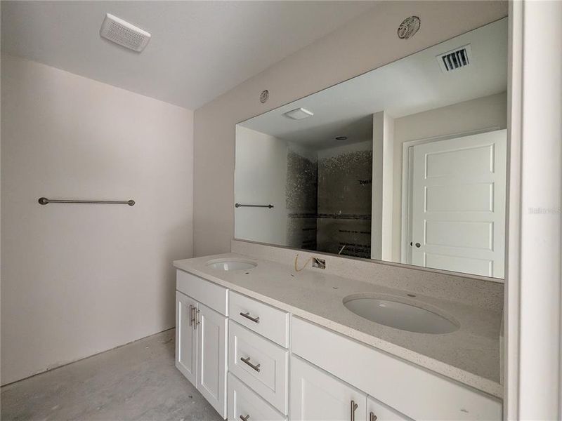 Image 34 of a home in .