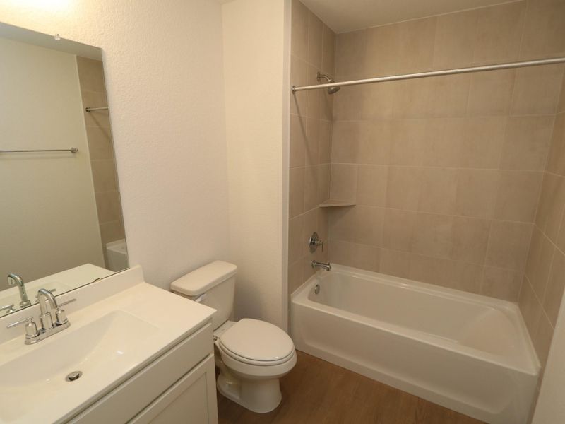 Furnished interior view inside a new home in Miller's Pond, Rosenberg (Image 6). Furnished interior view inside a new home in Miller's Pond, Rosenberg (Image 6).