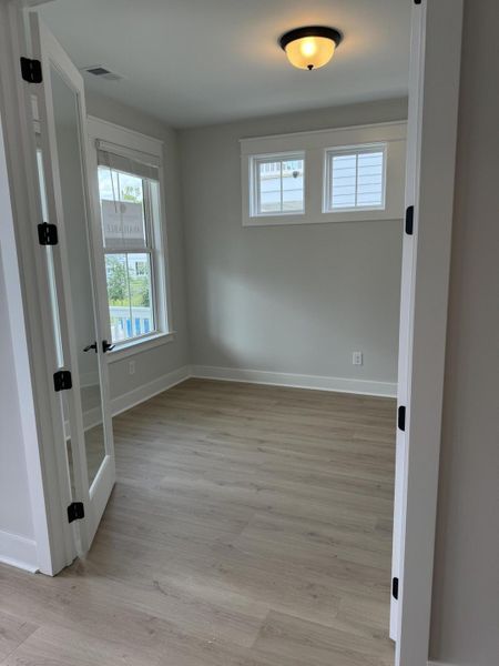 Image 28 of a home in Oak Bluff. Image 28 of a home in Oak Bluff.