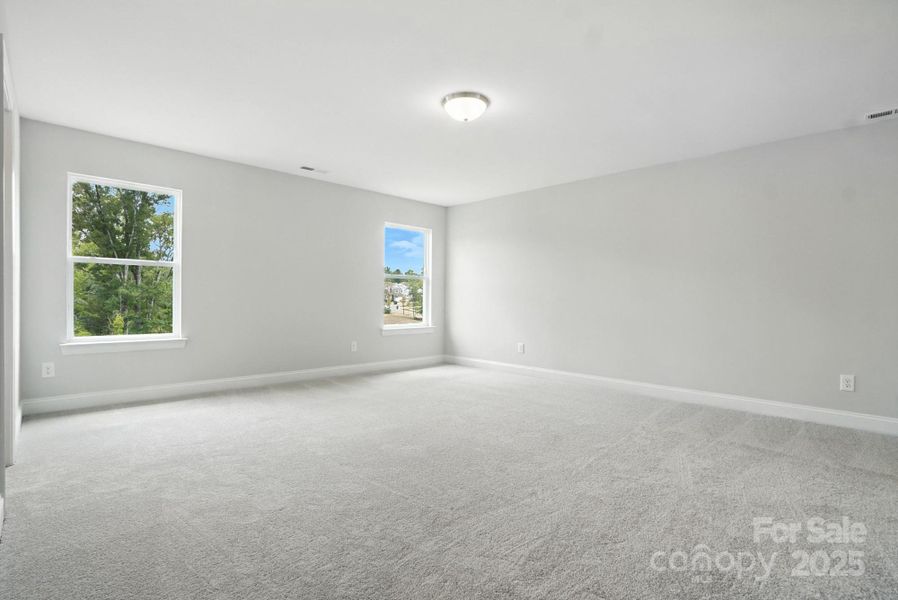 Spacious, unfurnished interior of a new home in Hampton Woods, Charlotte (Image 36).
