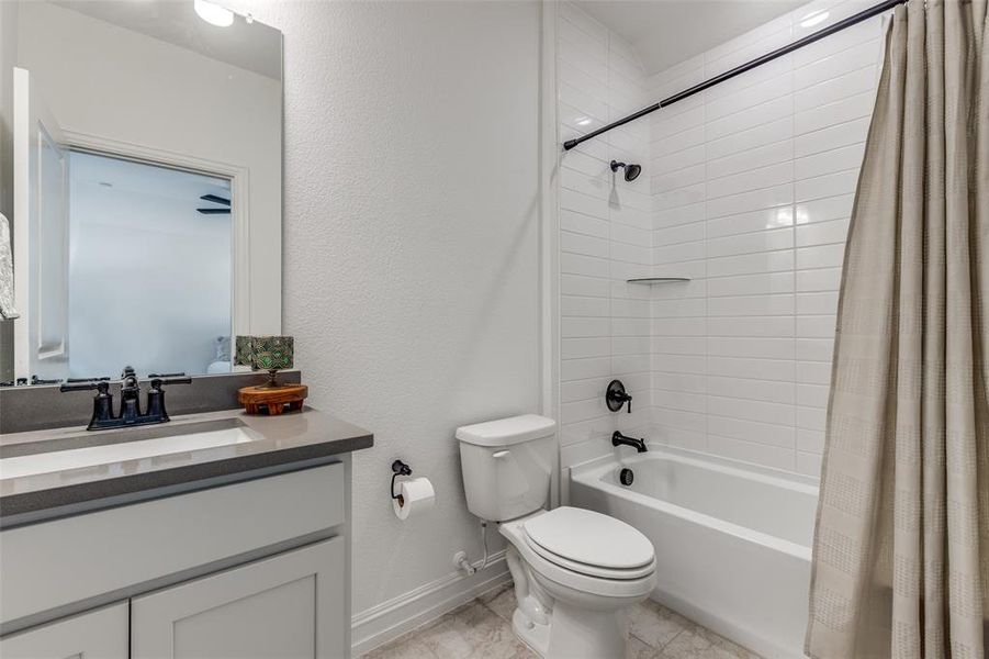 Furnished interior view inside a new home in , McKinney (Image 15).