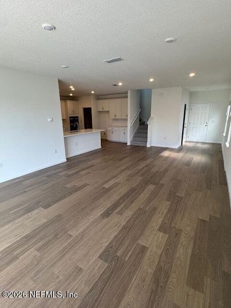 Spacious, unfurnished interior of a new home in Brook Forest, St. Augustine (Image 10).