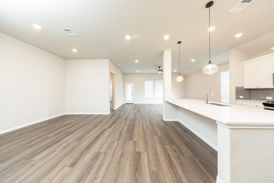 Spacious, unfurnished interior of a new home in Bluestem, Brookshire (Image 15). Spacious, unfurnished interior of a new home in Bluestem, Brookshire (Image 15).