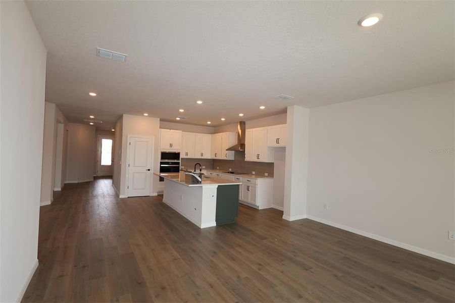 Furnished interior view inside a new home in Eastlyn, Bradenton (Image 7).