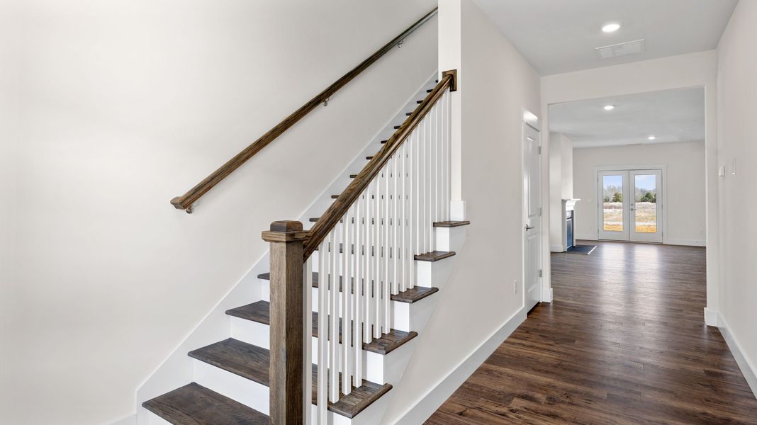 Image 27 of a home in Harbor Crest.