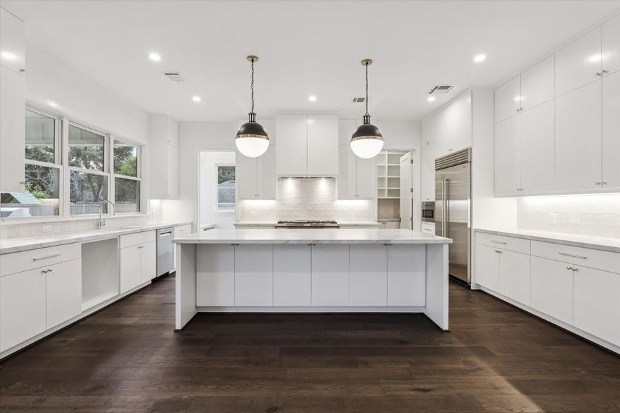 Furnished interior view inside a new home in , Houston (Image 15).