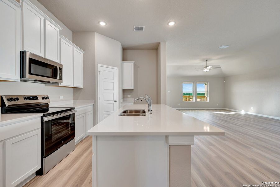Furnished interior view inside a new home in Greenspoint Heights, Seguin (Image 11).
