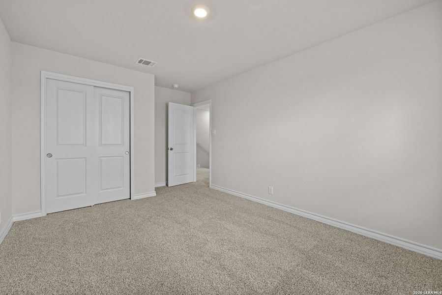 Spacious, unfurnished interior of a new home in Redbird Ranch, San Antonio (Image 15).
