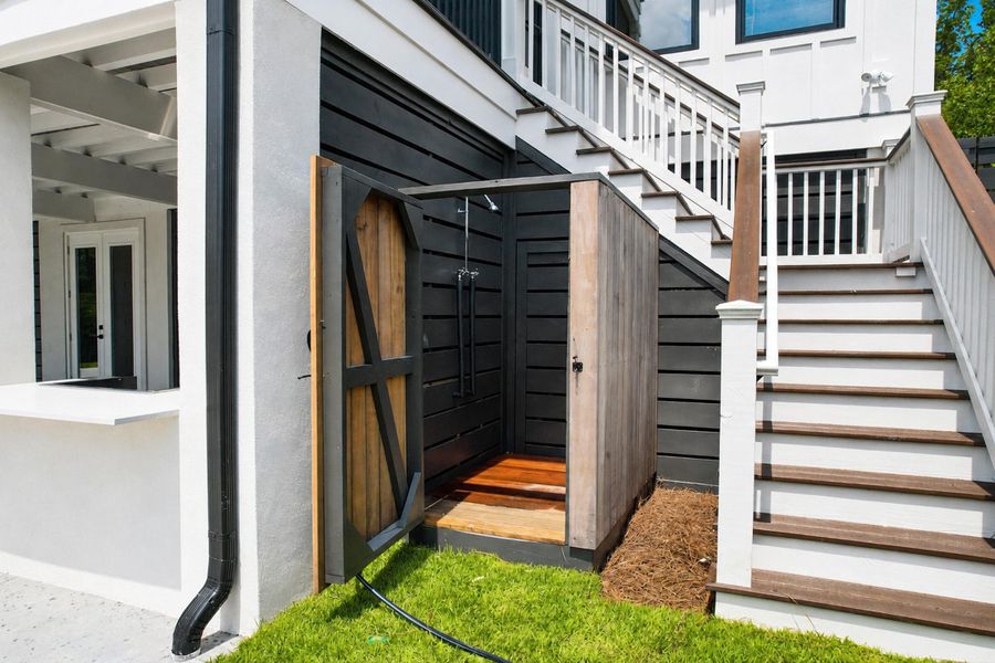 Exterior details and patio area of a home in , Awendaw (Image 20).