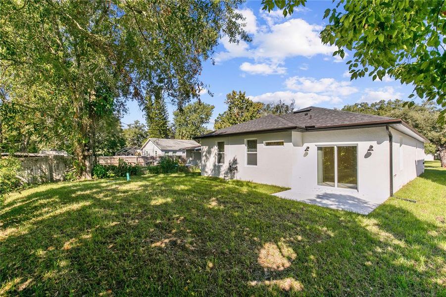 Exterior details and patio area of a home in , Orlando (Image 20).