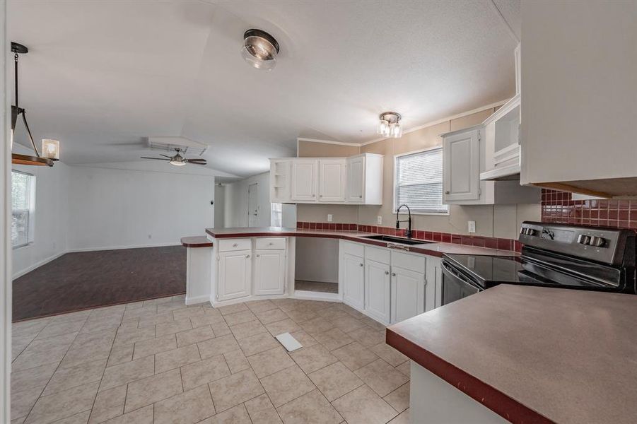 Furnished interior view inside a new home in , Millsap (Image 8).
