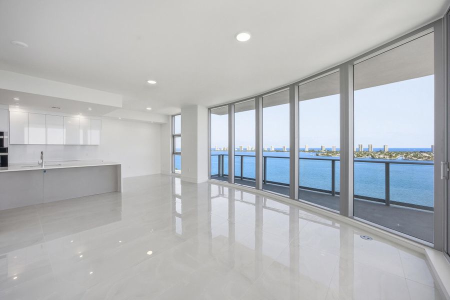 LIVING AREA LIVING AREA